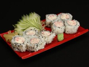 Uramaki kani (8 unidades)