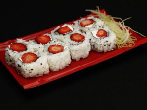 Uramaki morango (8 unidades)